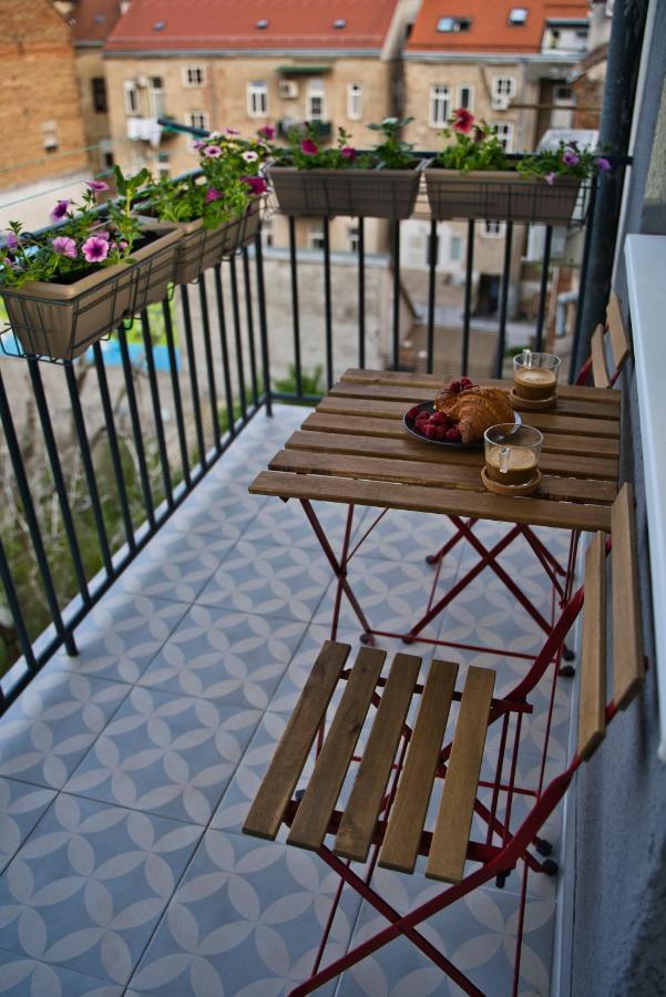 Sunset Station Apartments Загреб Экстерьер фото